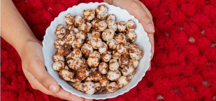 chocolate-coated makhana